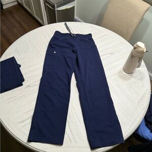 NWOT Figs Scrubs Medium Petite Pants